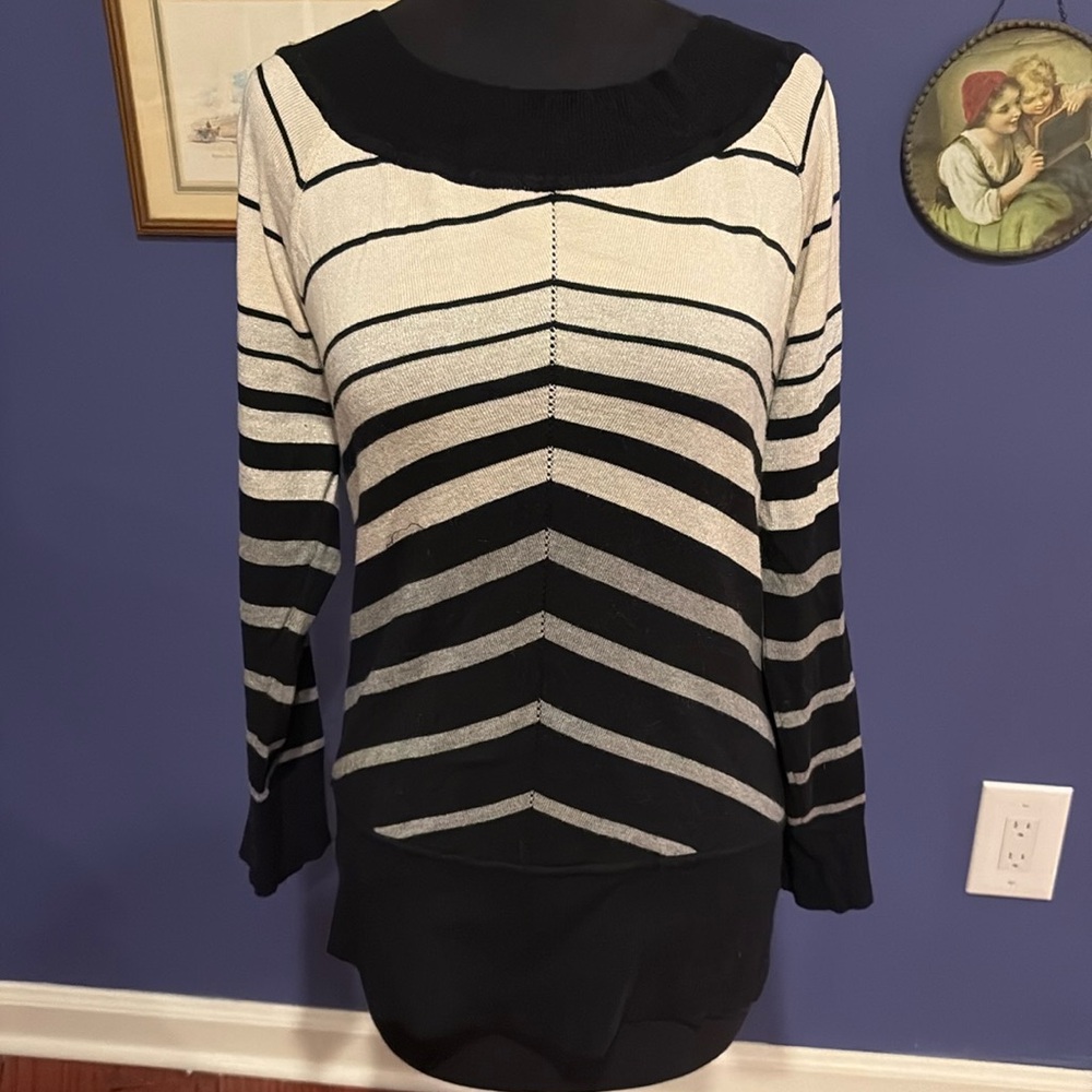 White House Black Market sweater L